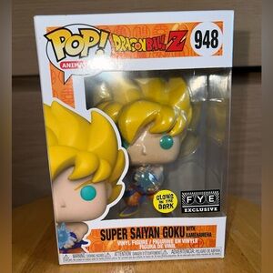 Funko Pop Dragon Ball - Super Saiyan Goku with Kamehameha (Glows in the Dark)